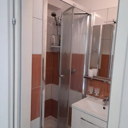 Donella Apartment *