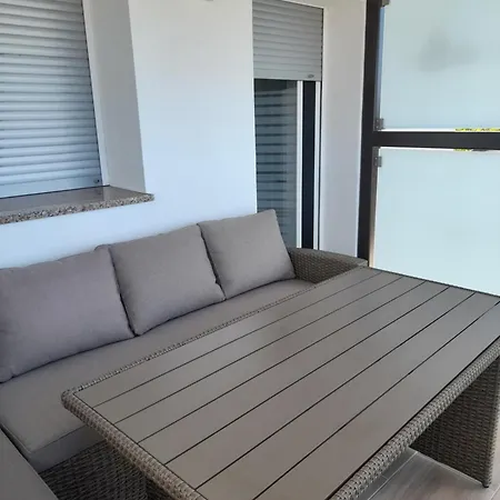 Donella * Umag