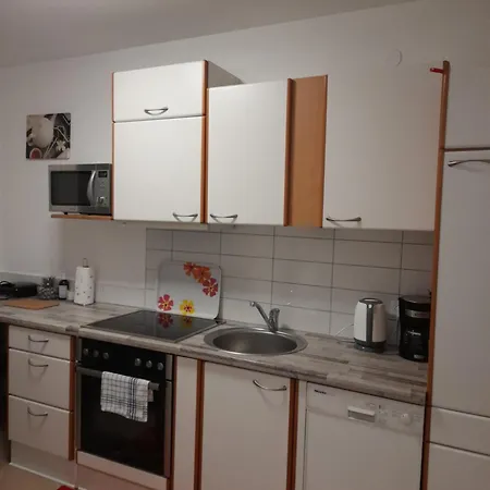 Donella Umag